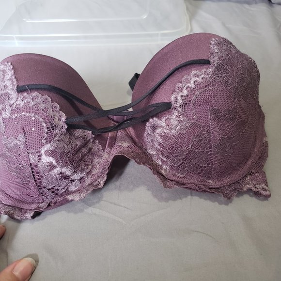 Bras - Picture 4 of 11
